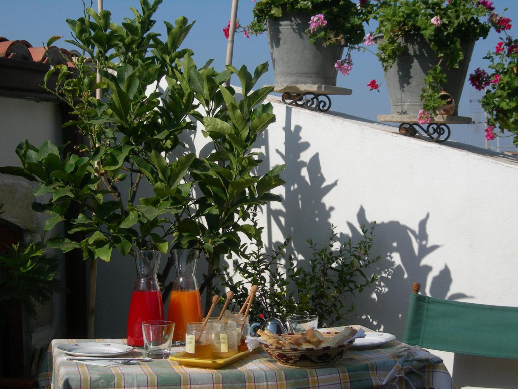 Piazza San Pantaleo Bed & Breakfast Sorso Bagian luar foto